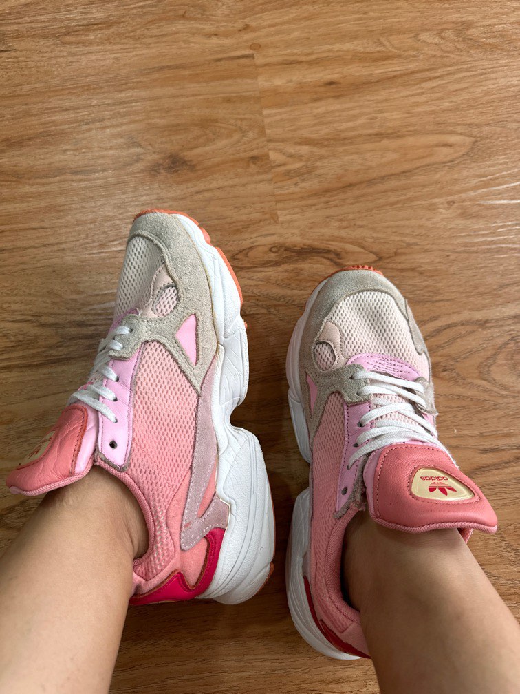 Adidas falcon clearance 44