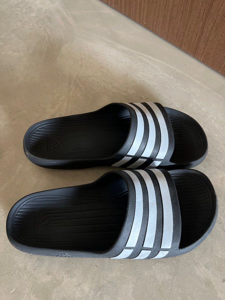 Adidas sliders size 9 hotsell