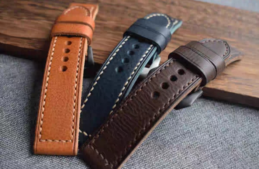 Handmade Bespoke Smooth Calf leather strap color great for rugged  watches eg Panerai Sevenfriday, Ulysse Nardin, Corum, 18mm 19mm 20mm 21mm  22mm 24mm 26mm straight cut. Length can customise, thickness about 3.8mm.,  Men's Fashion ...