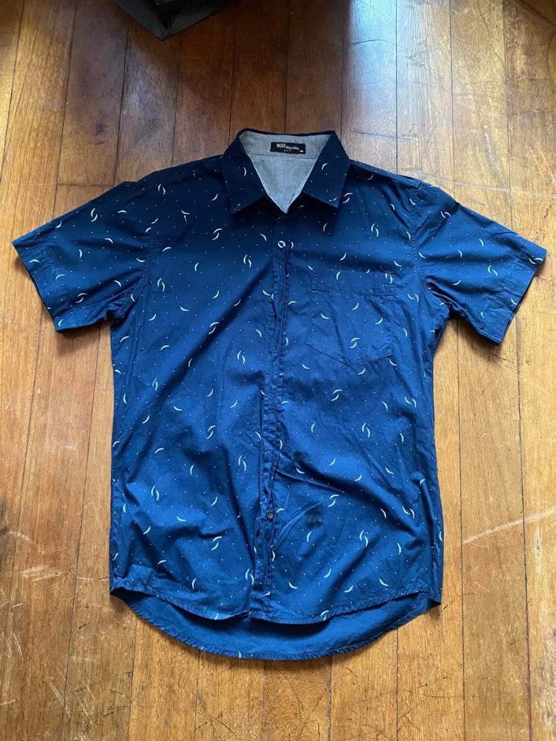 AOP Button Down (Category: Tshirts & Polo Shirts ) located in Pasay City. Submitted by juno_raph (Listing ID 1241600882, Image 1). Description: AOP Button Down Thrifted Width: 18.5 Length: 24 - no flaws. excellent condition. 👍🏼 Price: ₱300 Negotiable Price do not include shipping fee Feel free to DM for any questions..
