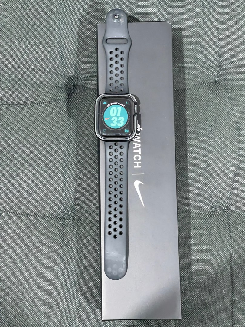 Unboxing apple watch best sale series 5 nike