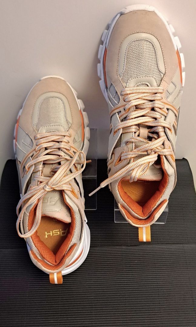 Ash clearance flash trainers