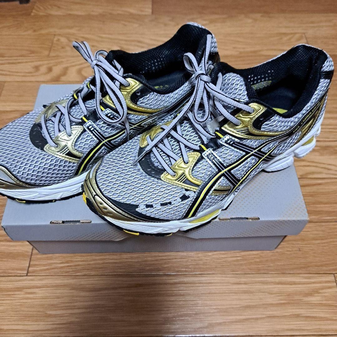 Asics GEL CUMULUS 12 Kiko Kostadinov beams needles