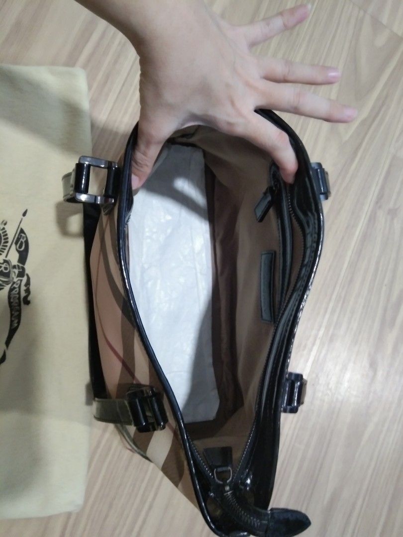 Burberry top handbags 50