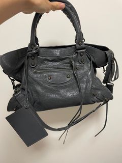 （分類：）位於 。 由 janiiice 提交（商品編號 1241700875，圖片 1）。簡介： 。