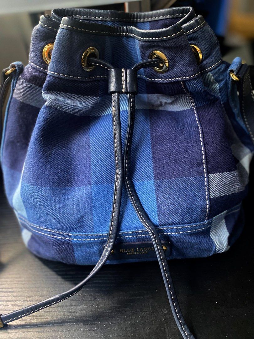 Authentic Blue Label Crestbridge Bucket Bag in blue , Women's Fashion