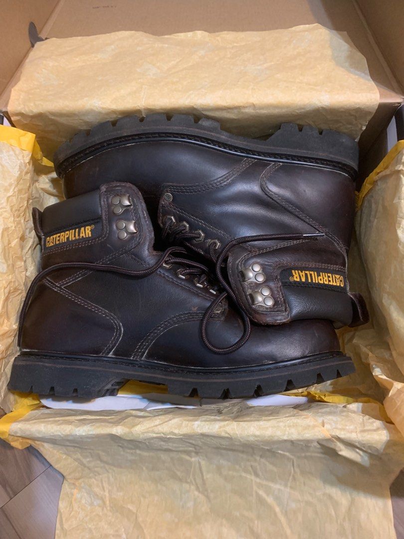 PRICE REDUCED 120 BNIB AUTHENTIC CATERPILLAR STEEL TOE 6