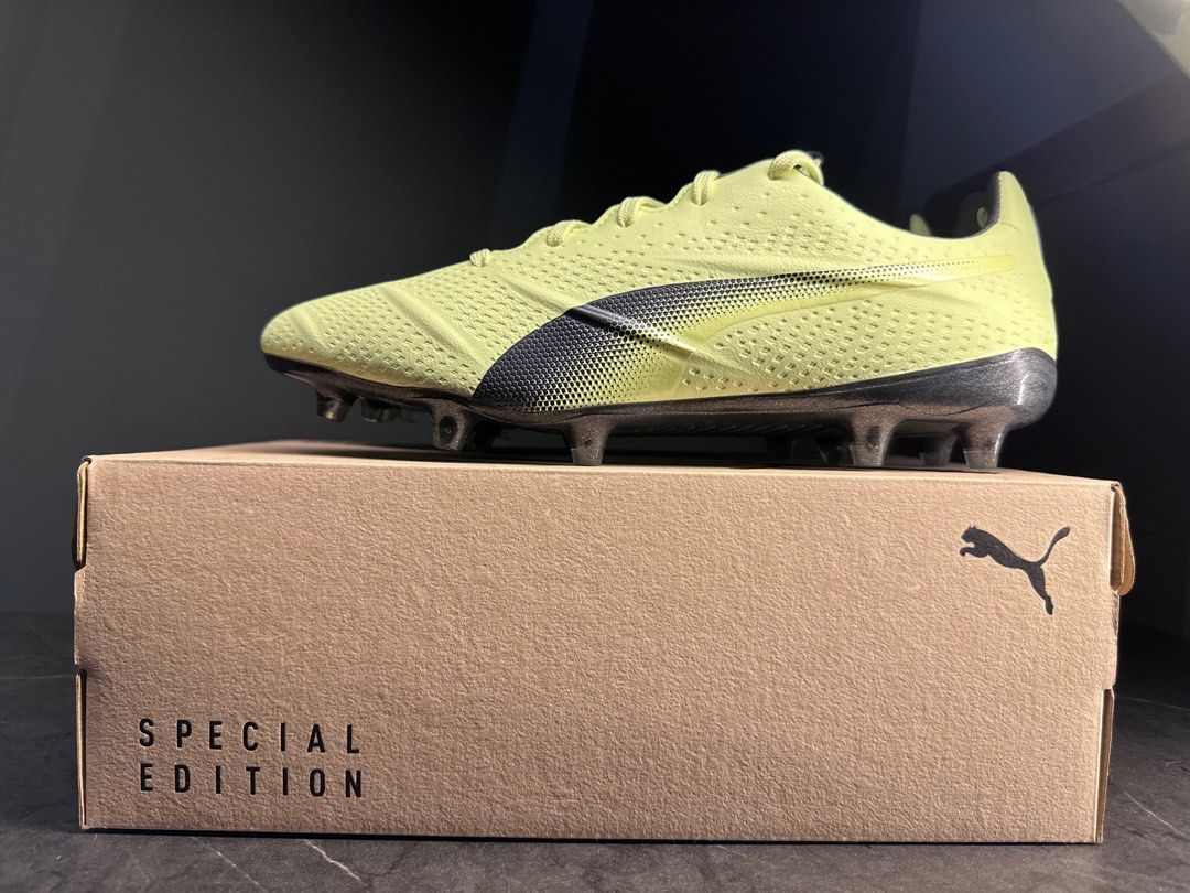 Puma gold football boots shop