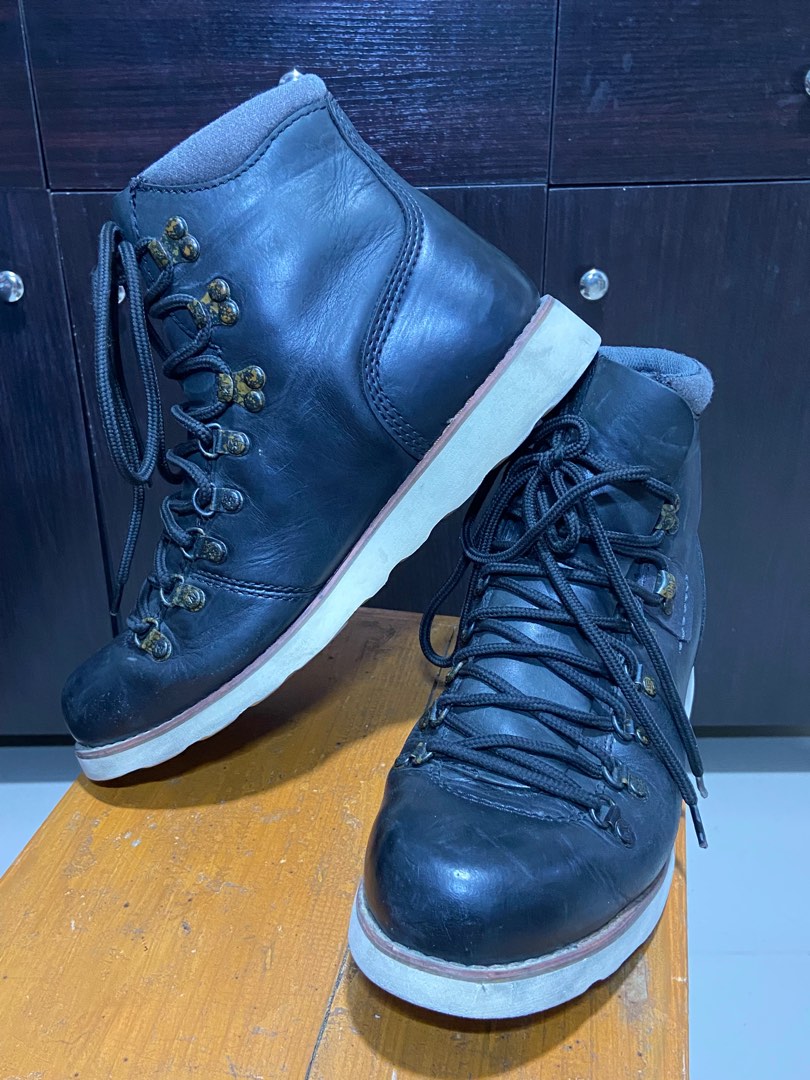 Caterpillar, Men's Fashion, Footwear, Boots on Carousell