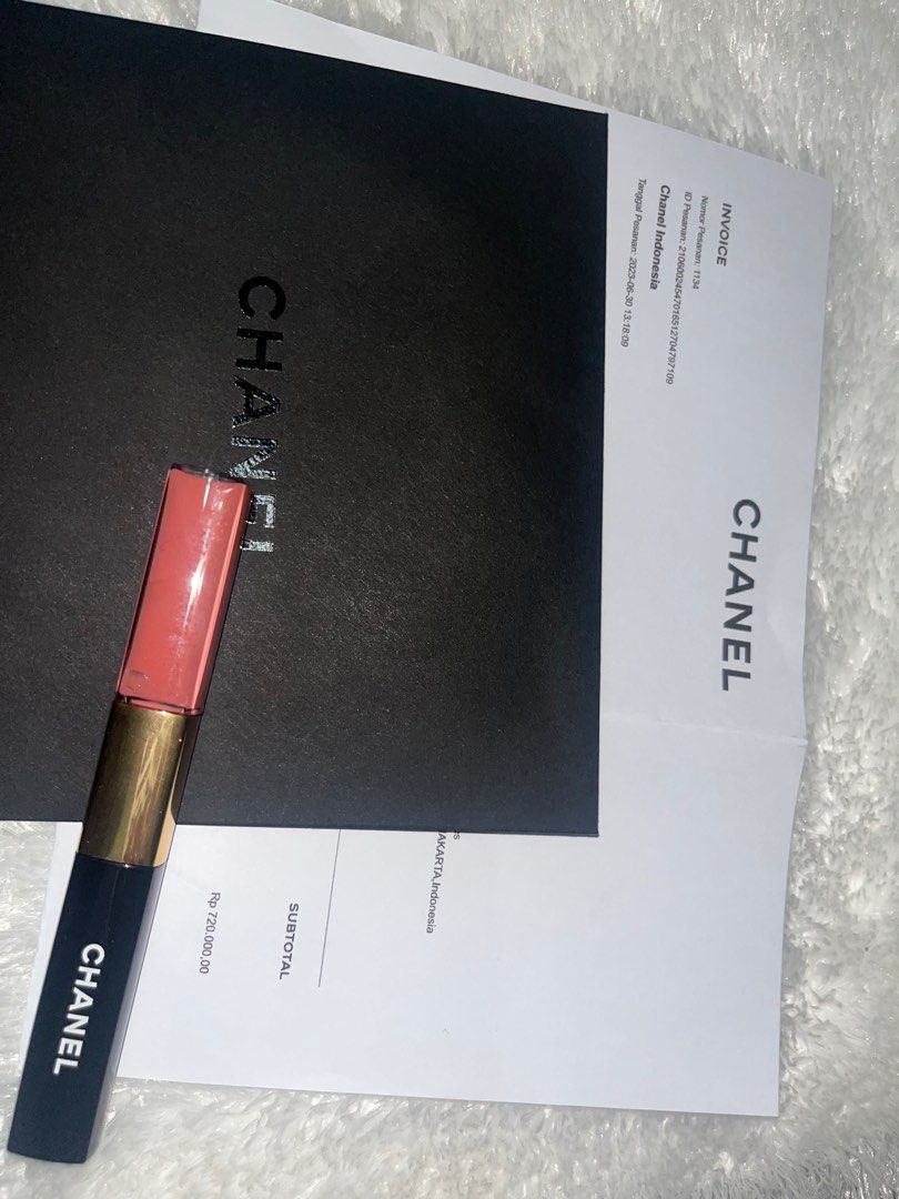 CHANEL LE ROUGE DUO ULTRA TENUE LIPSTICK Rp 580.000 Available