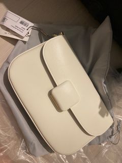 （分類：）位於 。 由 mdwg__ 提交（商品編號 1241740882，圖片 1）。簡介： 。