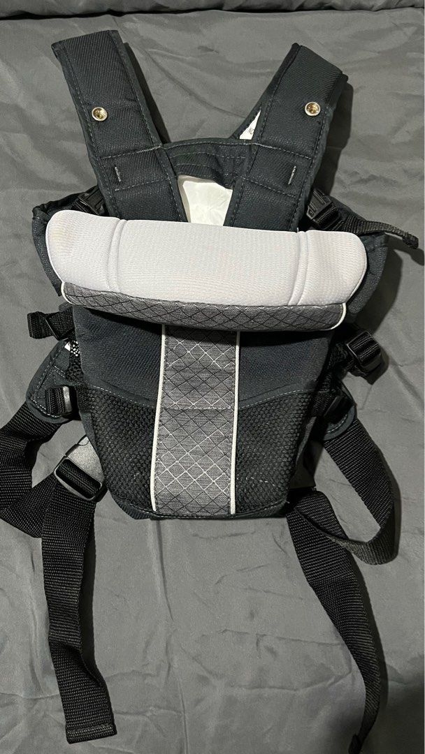 Chicco Ultrasoft Carrier, Babies & Kids, Going Out, Carriers & Slings