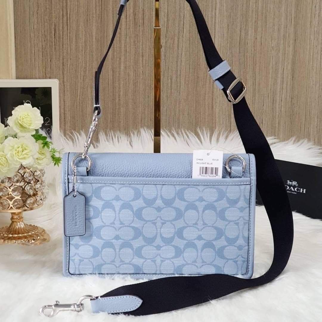 Coach CH828 Turner Flap Crossbody In Signature Chambray IN Light