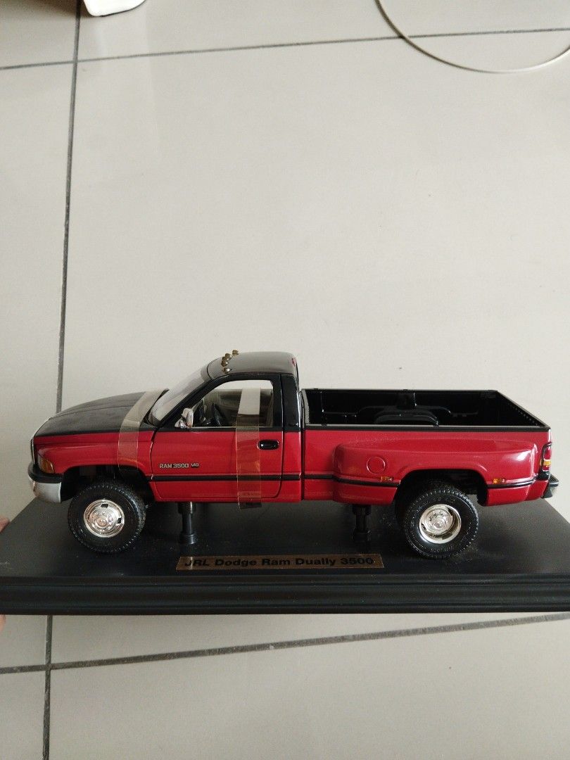 Diecast 1 18 JRL Dodge Ram Dually 3500 Hobbies Toys