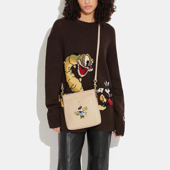 Minnie mouse kitt messenger crossbody with motif outlet