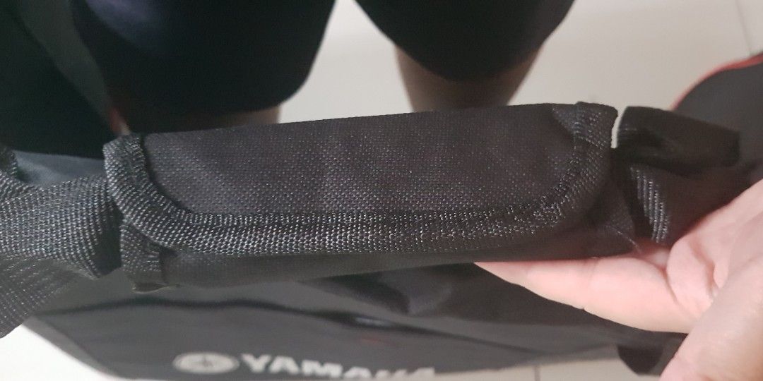 Electronic YAMAHA Keyboard PSR I455 + Keyboard bag (10mm foam), Hobbies