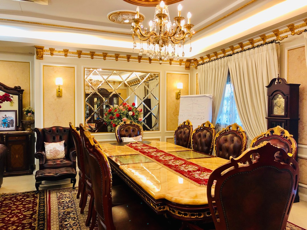 Emperor Classic Furniture 10 seater dining table