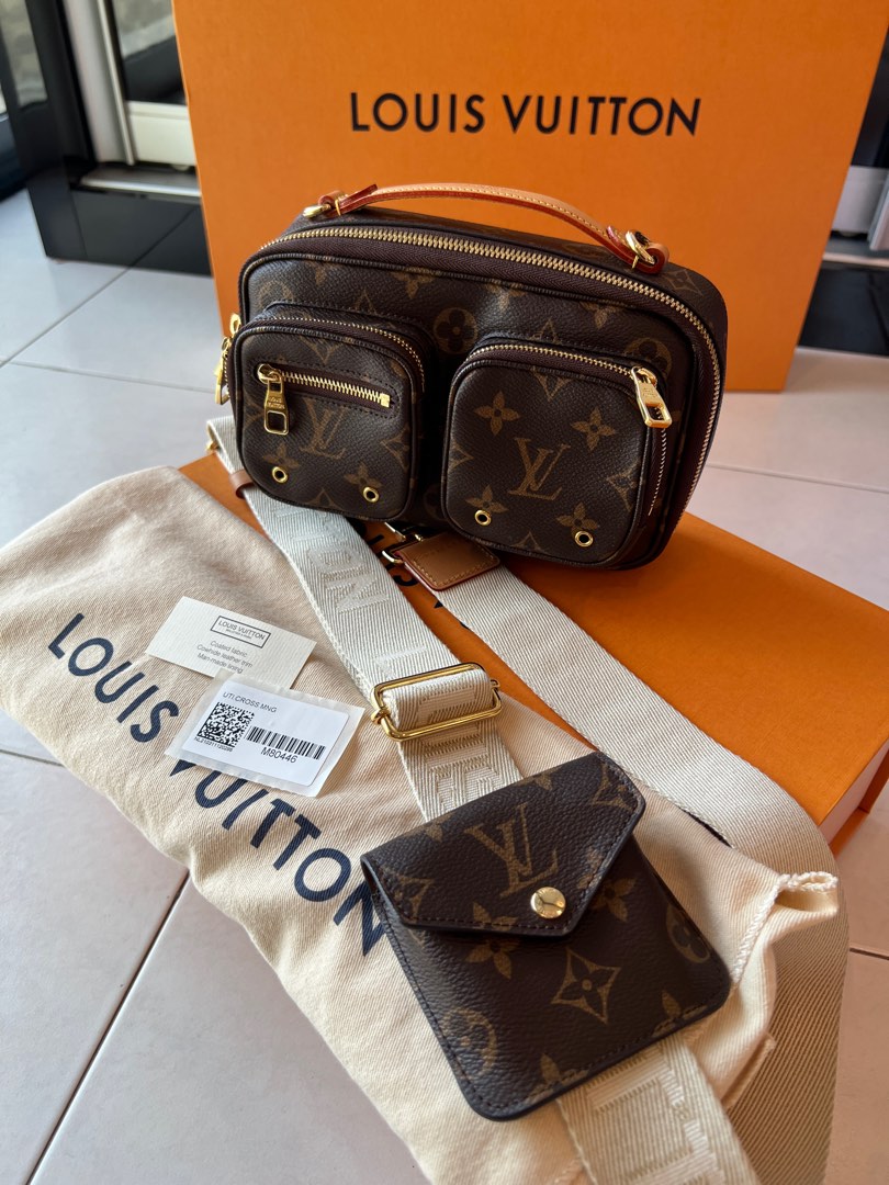 Excellent condition Louis Vuitton LV utility crossbody bag, Luxury