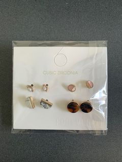 （分類：）位於 。 由 bee_bee_me 提交（商品編號 1241604612，圖片 1）。簡介： 。