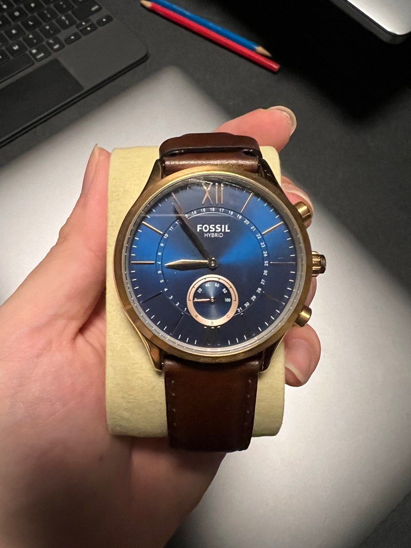Fossil cheap hybrid sale