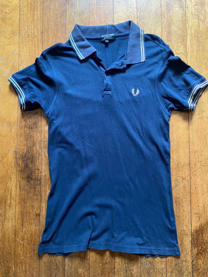 Fred Perry Shirt (Category: Others Tops) located in Pasay City. Submitted by juno_raph (Listing ID 1241603795, Image 1). Description: Polo Shirt Fred Perry S Width: 16.5 Length: 29 - womens. originally a polo shirt then used as a short dress. good condition. Price: ₱250 Negotiable Price do not include shipping fee Feel free to DM for any questions..