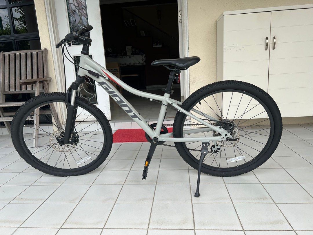 Giant XTC Jr 24 Sports Equipment Bicycles Parts Bicycles on