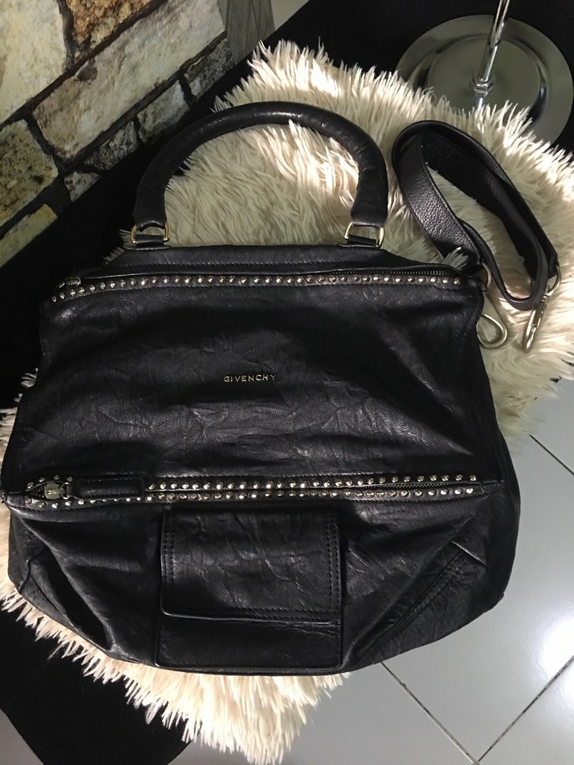 Ef0099 givenchy 2025