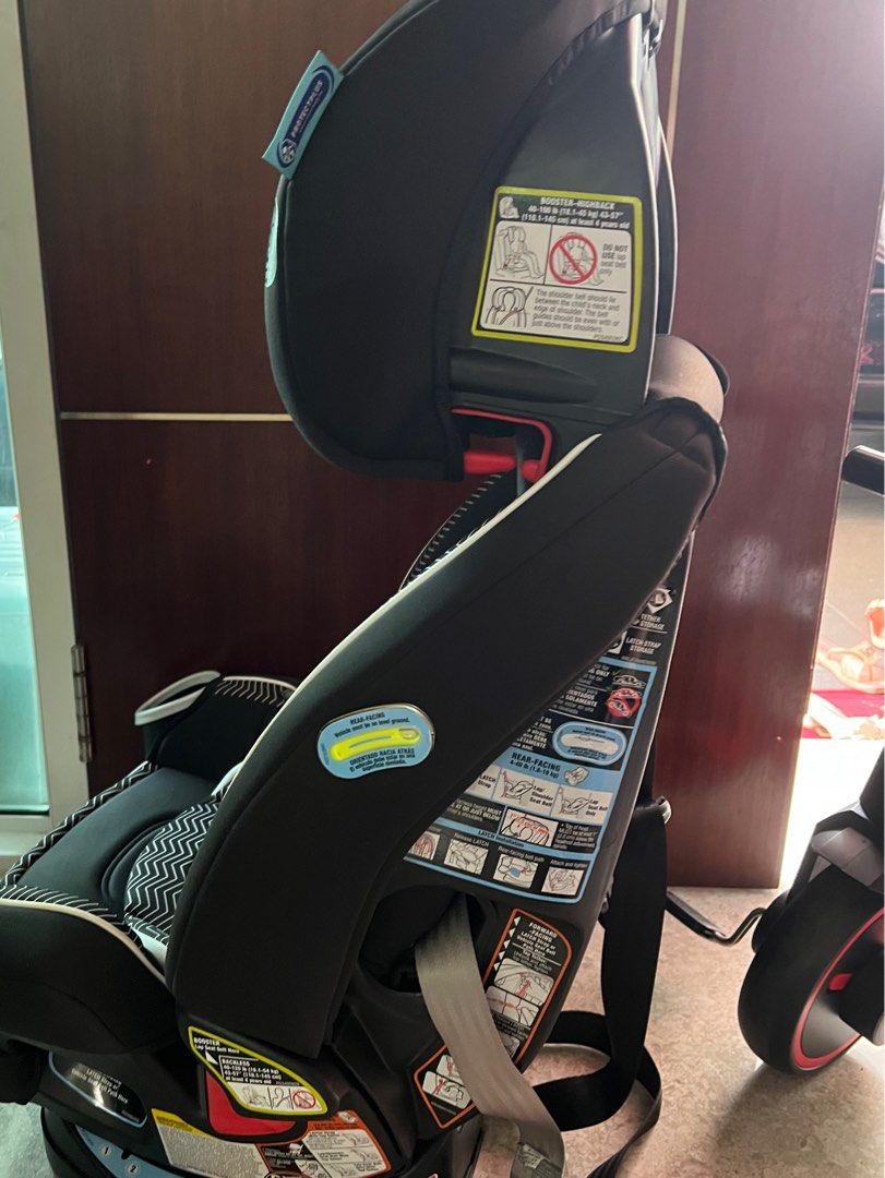 Graco 4 in 1 car seat, Babies & Kids, Going Out, Car Seats on Carousell