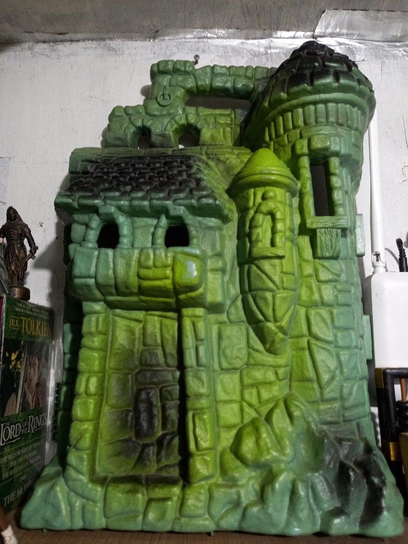 Motu Castle grayskull (Category: Action & Battle Toys) located in Mandaluyong City. Submitted by bonzen21 (Listing ID 1241662455, Image 2). Description: 1982 motu og castle grayskull made by mattel side b only ....pm for more info tnx as is.