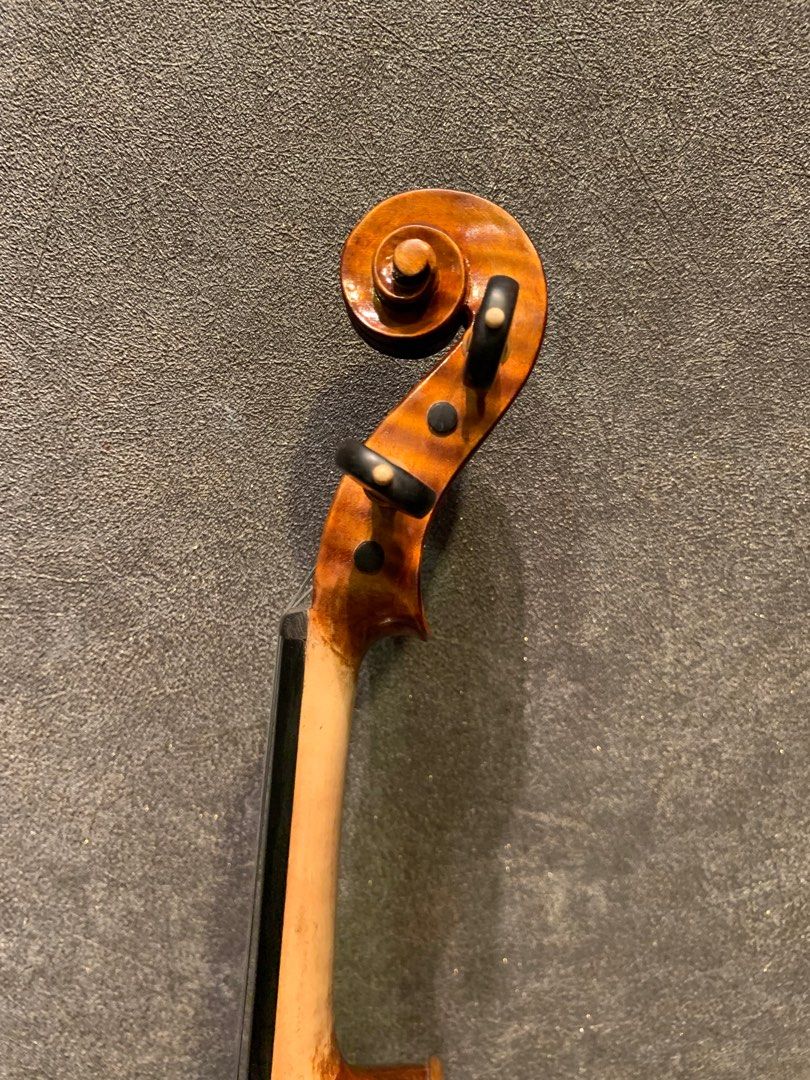 Hong Kong made violin in 890s , with good projection and colour., 興趣及