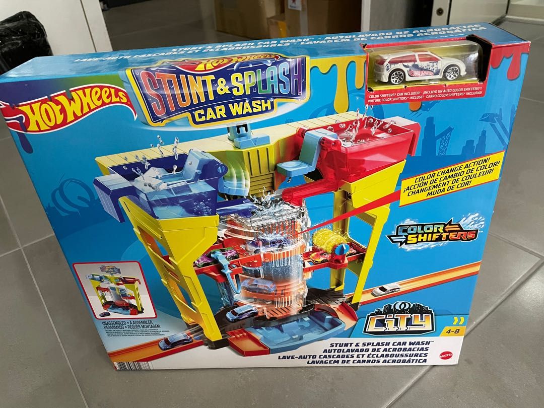 Hotwheels Stunt & Splash Car Wash, Hobbies & Toys, Toys & Games on
