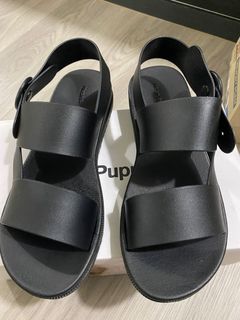 (Category: ) located in . Submitted by stashcloset (Listing ID 1241731320, Image 1). Description: .
