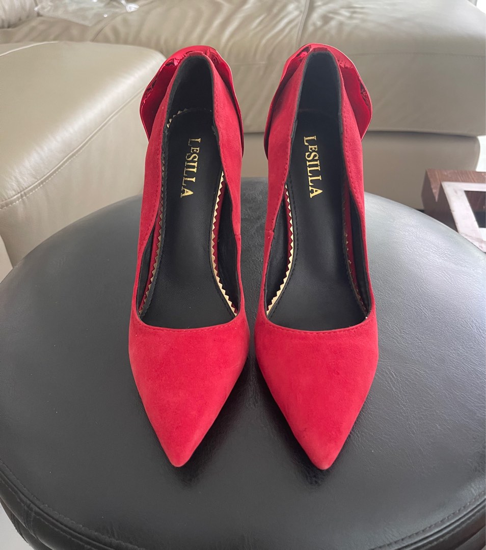 Red heel clearance