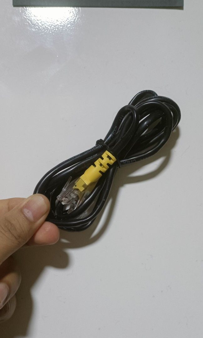 LAN DATA CABLE (Category: Cables & Adaptors) located in Singapore. Submitted by aliff_ahnafi (Listing ID 1241687389, Image 1). Description: DATA CABLE CAT. 5E UTP 26AWG 4PAIRS AWM PVC 75°C EIA/TIA 568B.