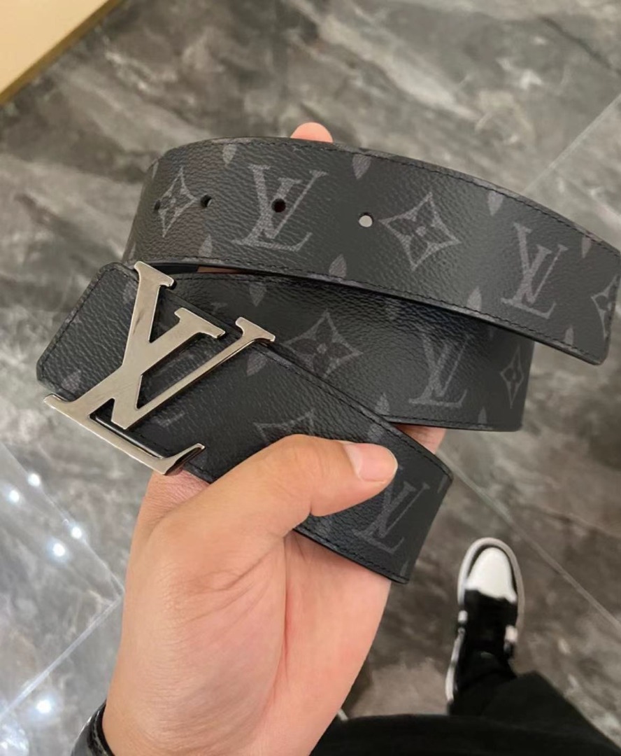LOUIS VUITTON Initiales 雙面皮帶男款, 名牌, 飾物及配件- Carousell