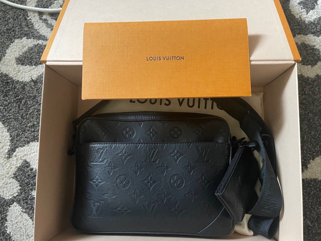 💯 authentic LV duo sling bag with receipt - clothing