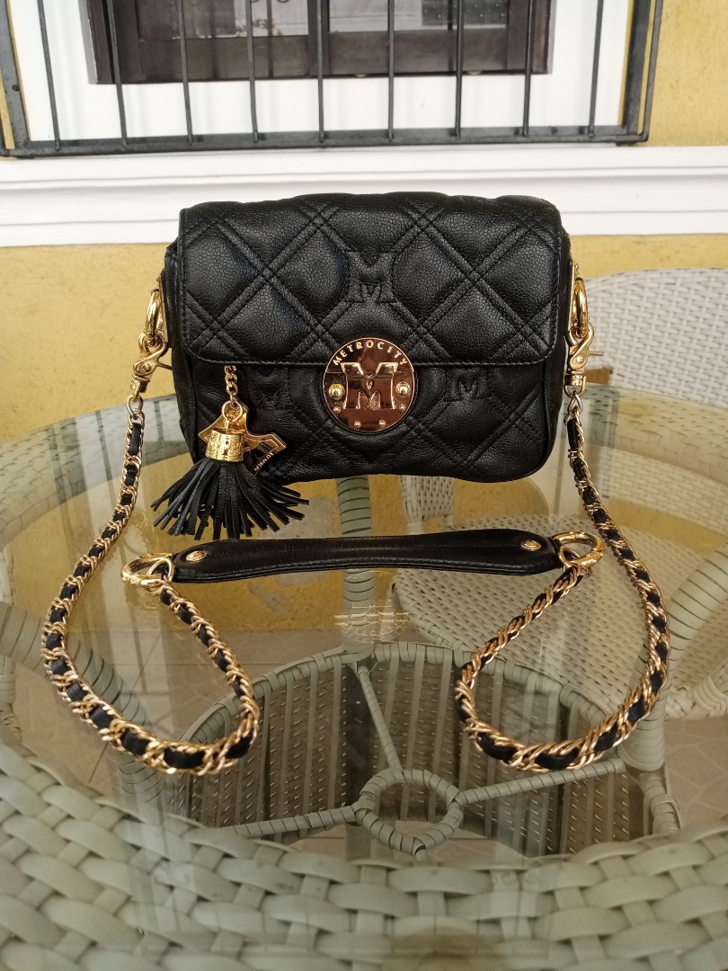 Metrocity Mini Bucket Sling Bag, Luxury, Bags & Wallets on Carousell
