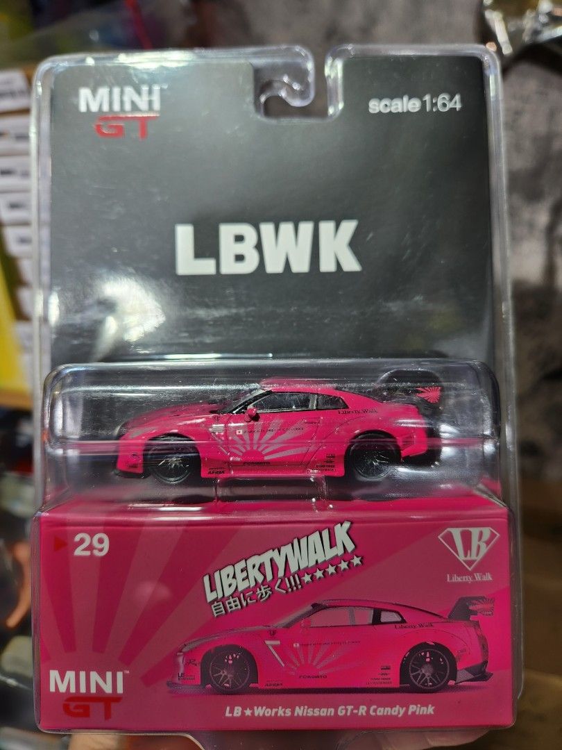 Mini GT #29 LB Works Nissan GT-R Candy Pink – Mobile Garage HK