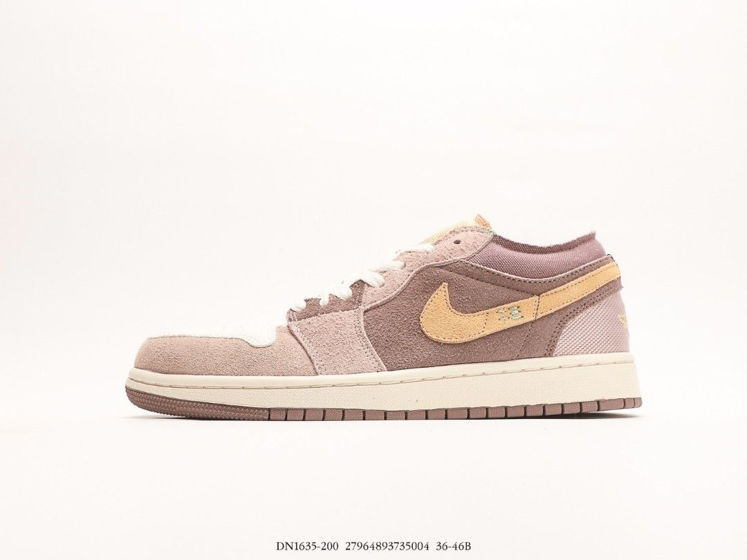 NIKE Air Jordan 1 Low SE Craft Taupe Haze shoes US 5.5 US 12