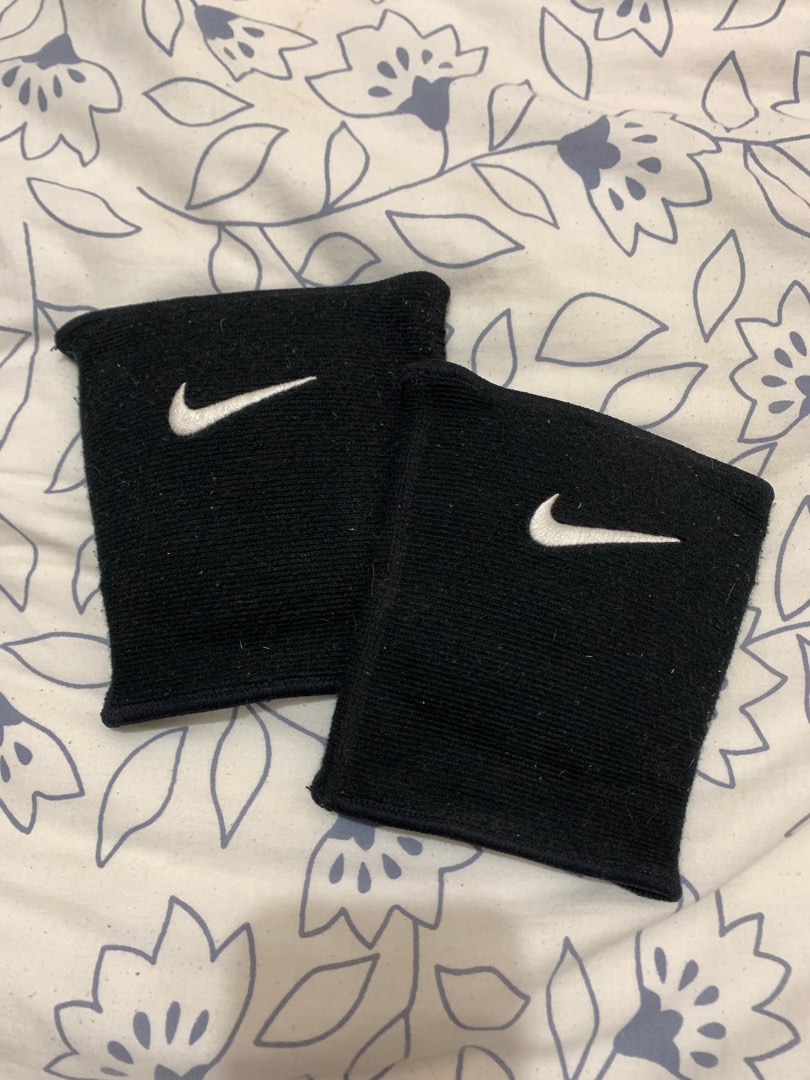 Nike Black Volleyball Knee Pads, Sports Equipment, Sports & Games
