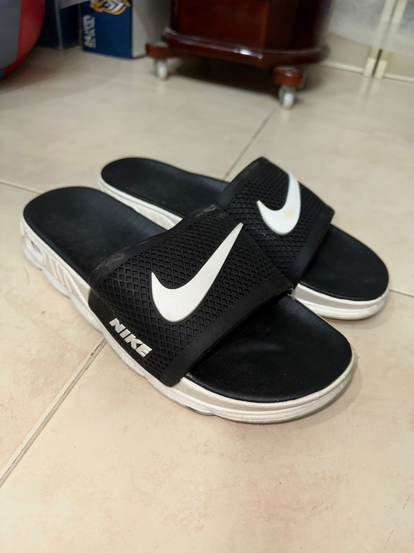 Buy nike slippers discount at 5 off