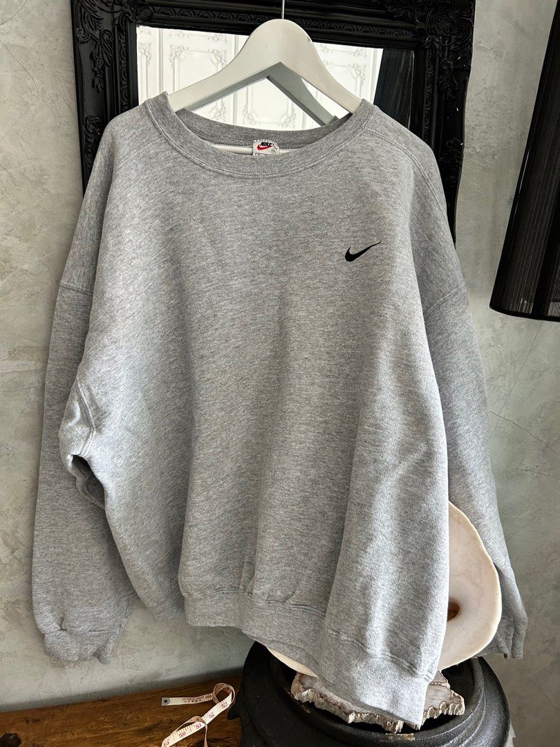 Nike vintage discount grey sweatshirt