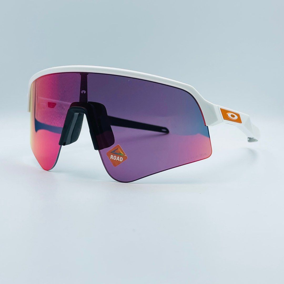 Oakley Sutro Lite Sweep Matte White w/ Prizm Road, Men's Fashion