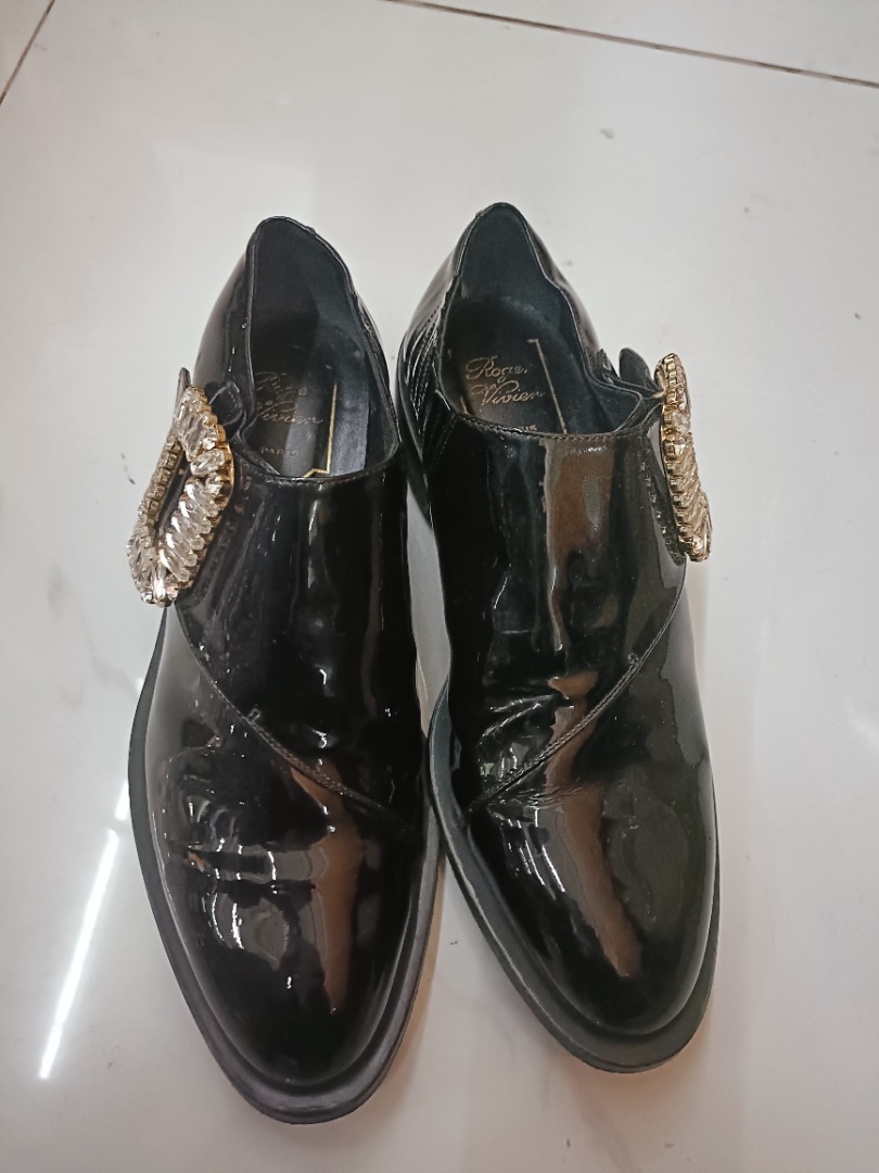 Original Roger Vivier sz.37, Luxury, Sneakers & Footwear on Carousell
