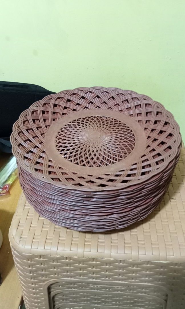 piring rotan plastik