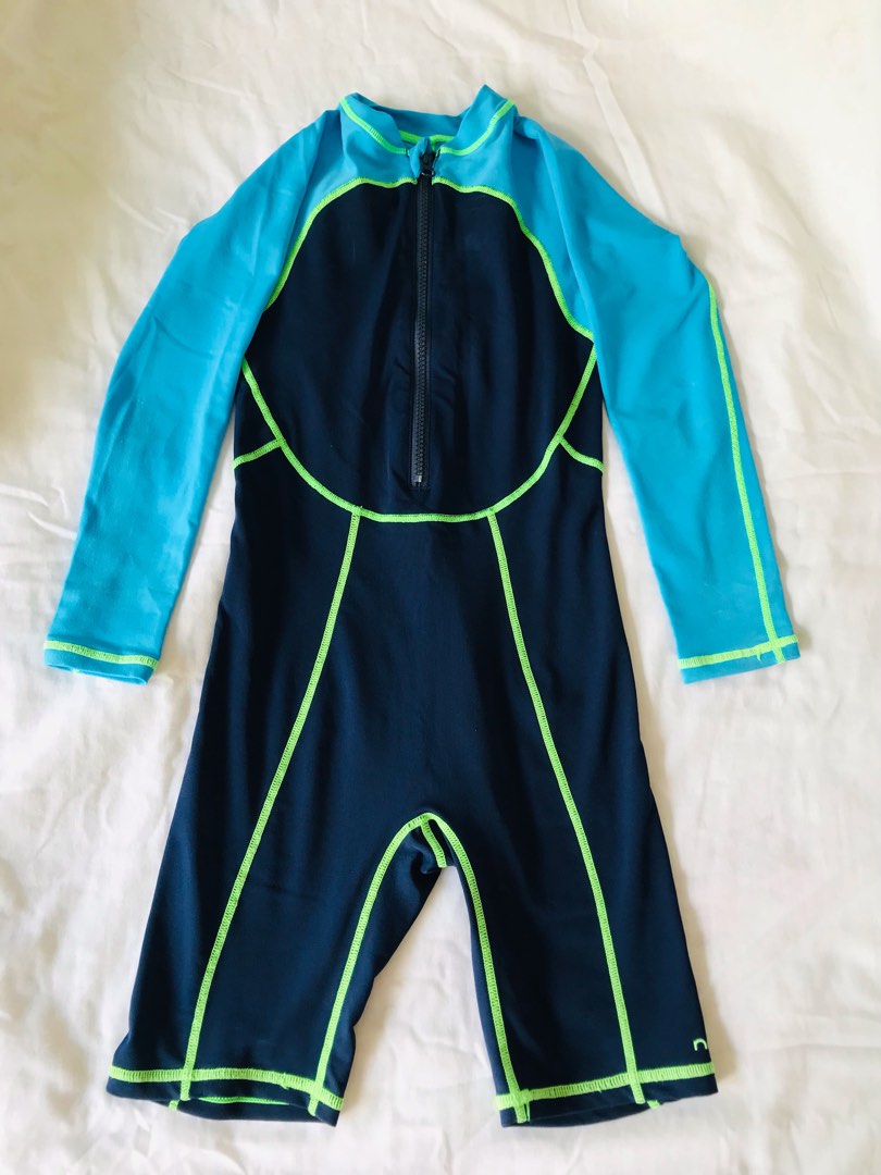 Rash guard suit long sleeves, Babies & Kids, Babies & Kids Fashion on