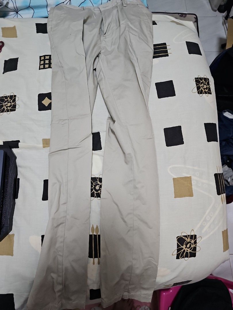 Recoil pant (Category: Trousers) located in Singapore. Submitted by youbuyyoulucky (Listing ID 1241678474, Image 2). Description: This color is hard to find.