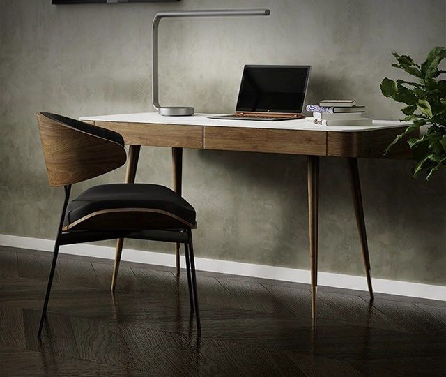 Second hand top wooden desk