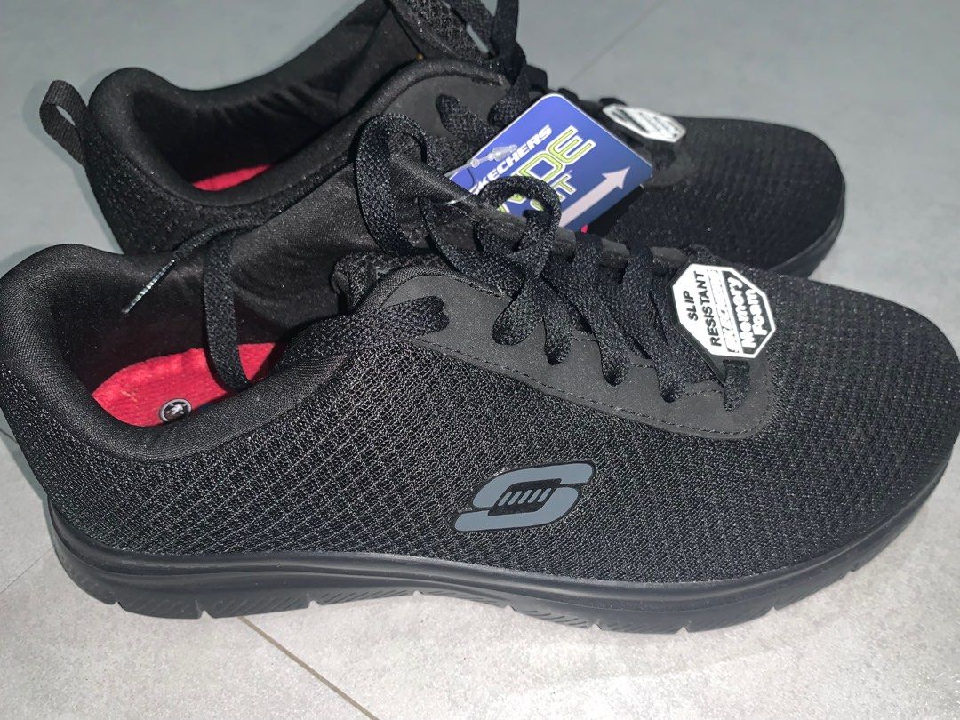 Skechers slip resistant clogs hot sale