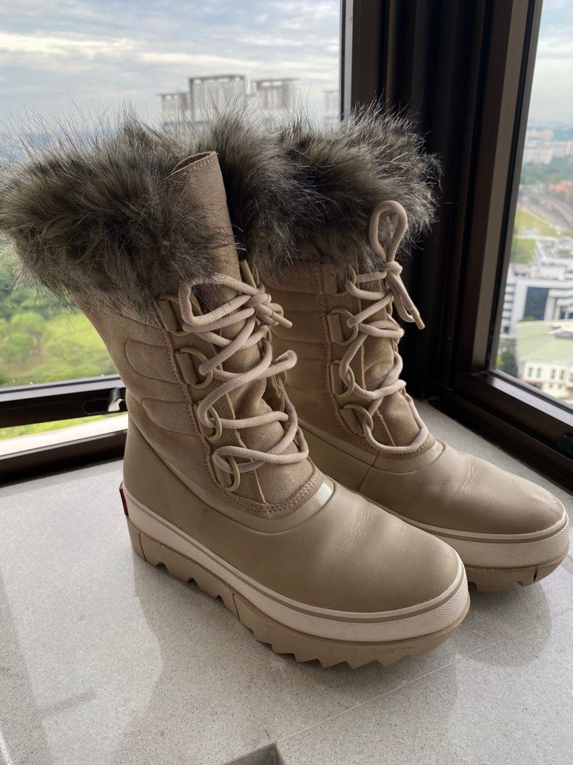 Sorel leather winter boots deals